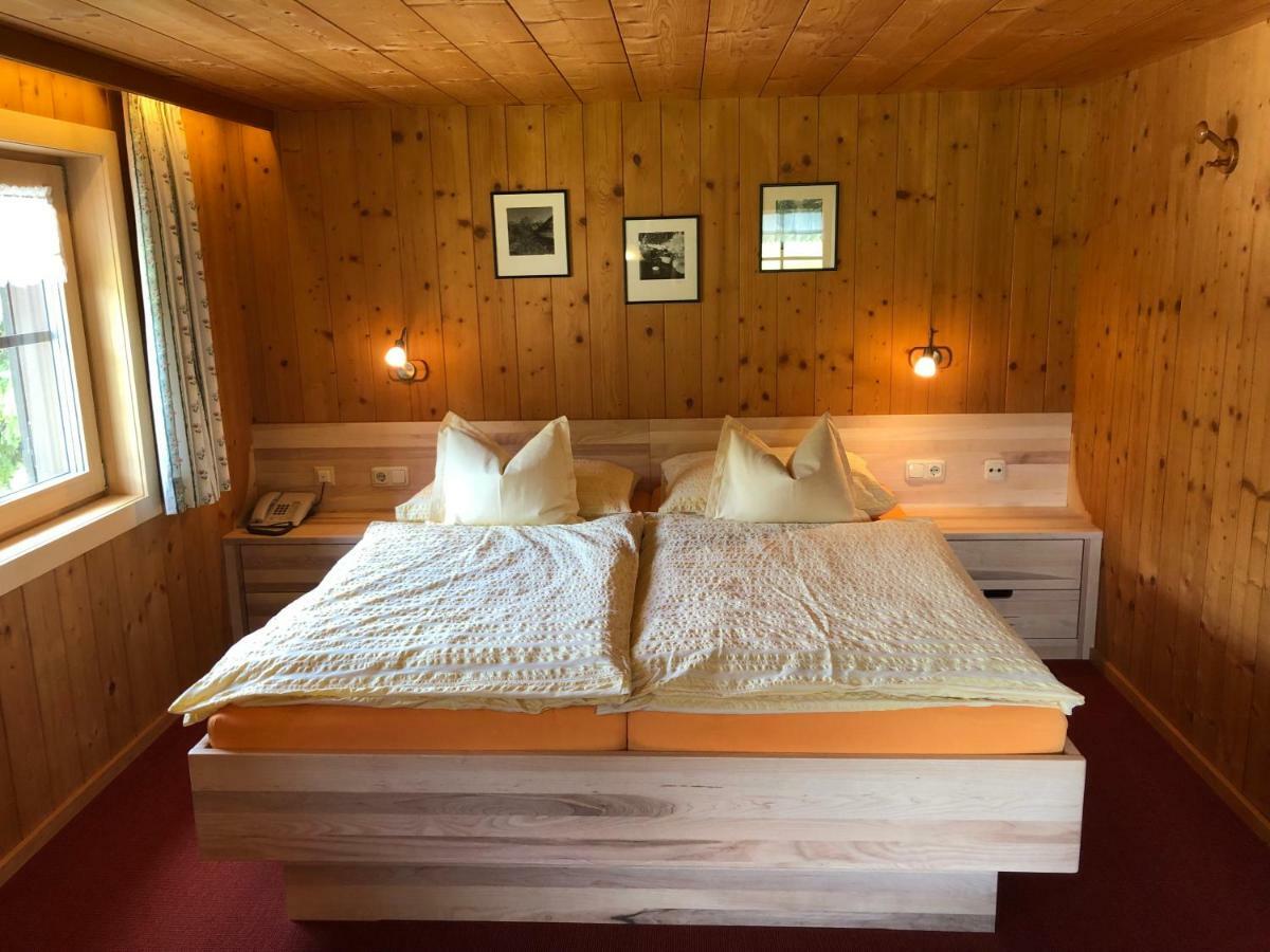 Haus Gstueat Apartment Лех ам Алберг Екстериор снимка